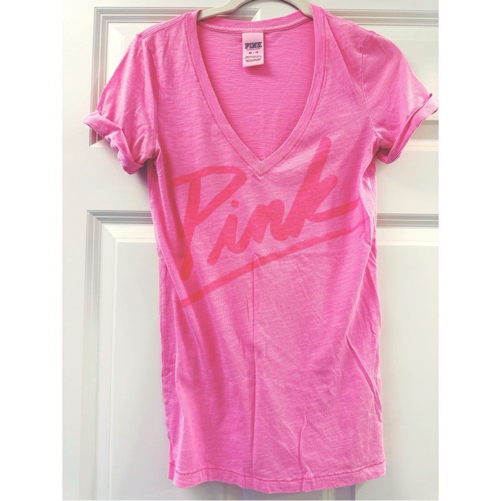 Victoria's Secret PINK Hot Pink V‑Neck Short Sleeve Tee
